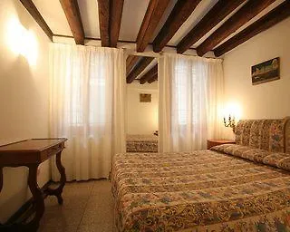 Hotel Ca' De 3*